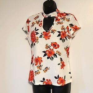 Shein white floral size L us 8/10 hole front Short Sleeve T-Shirt